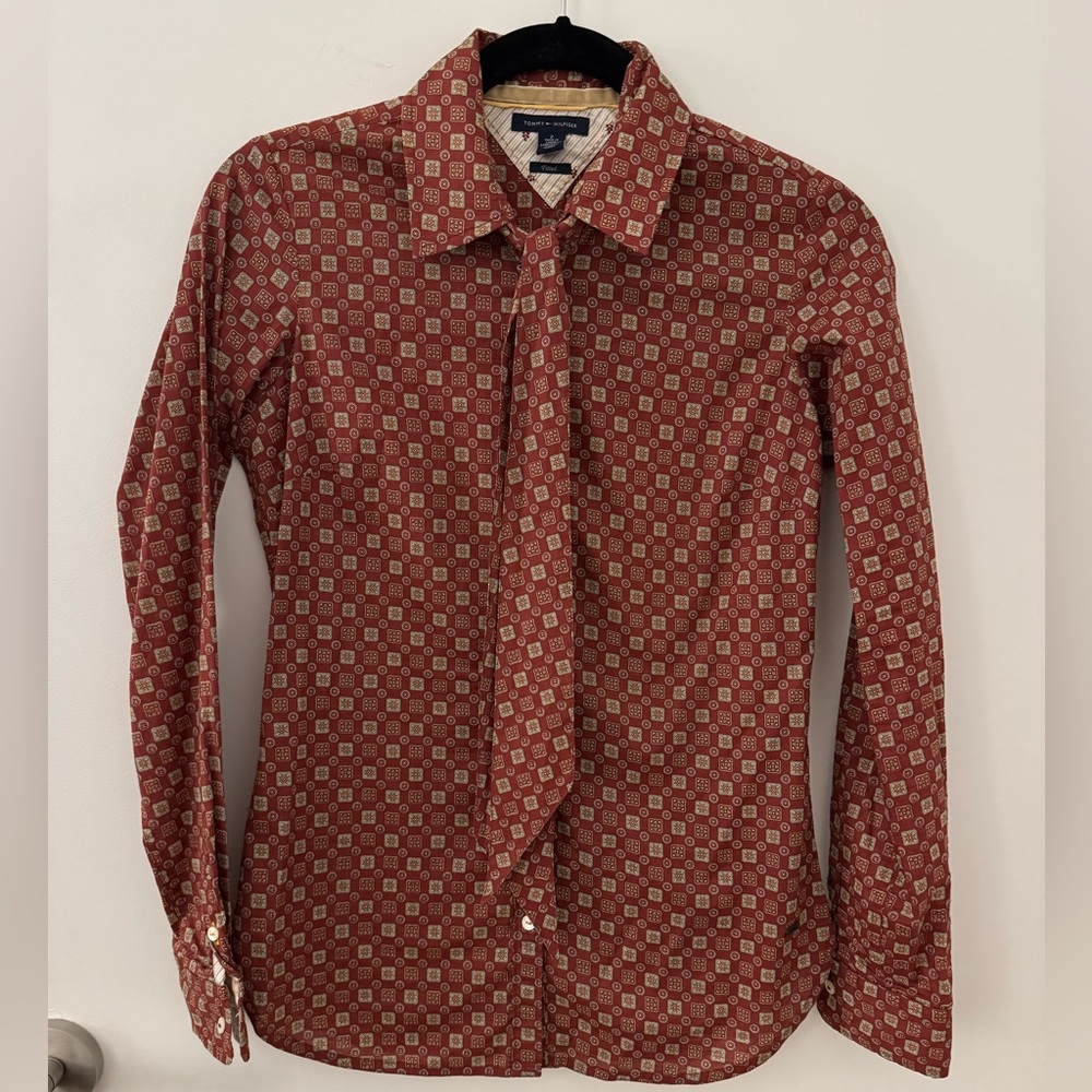Tommy Hilfiger Fitted Shirt with tie detail